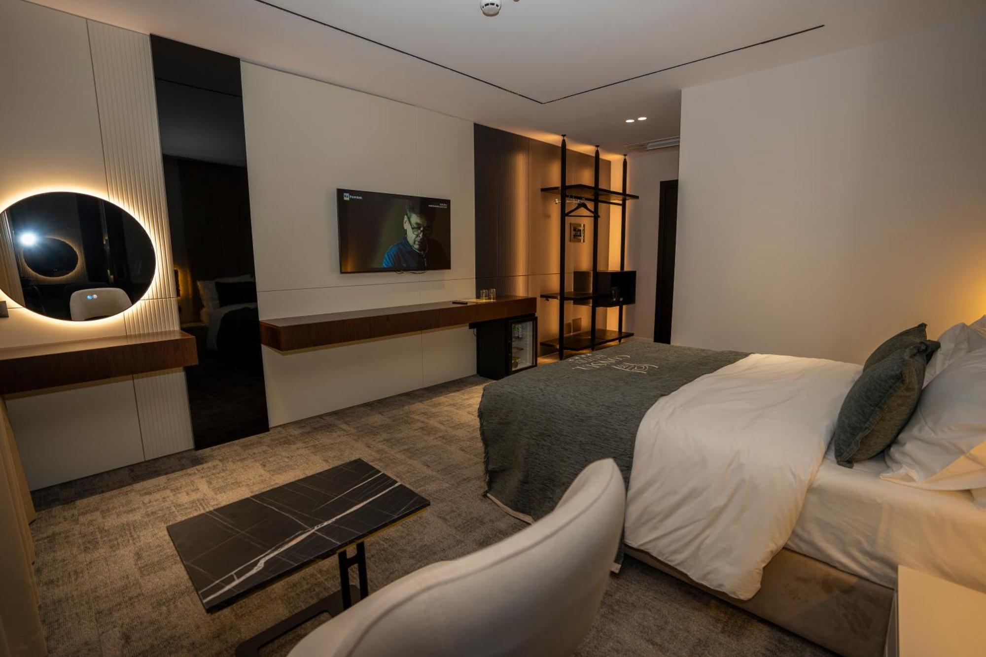 Hotel Consul Shkoder Bagian luar foto