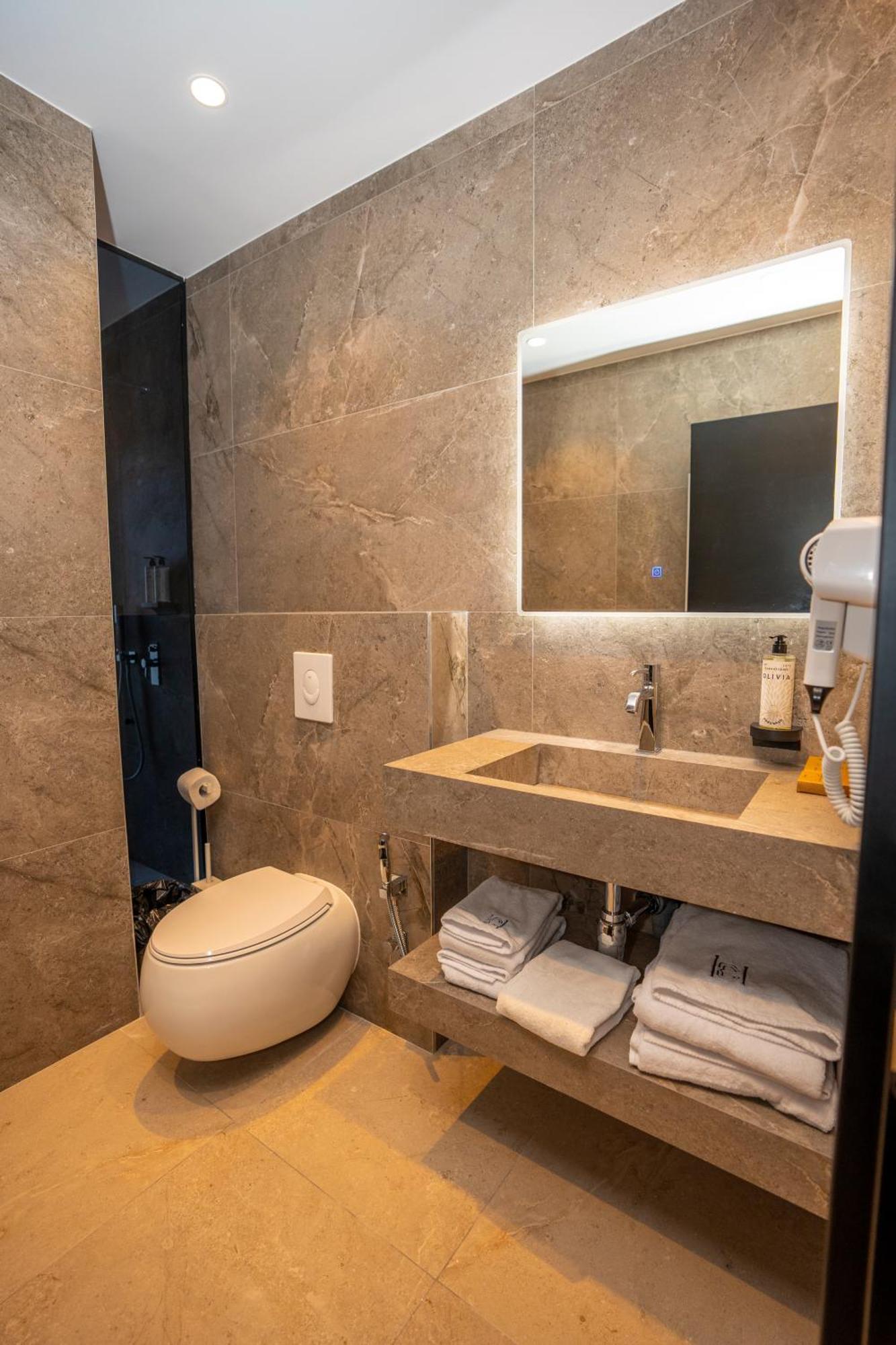 Hotel Consul Shkoder Bagian luar foto