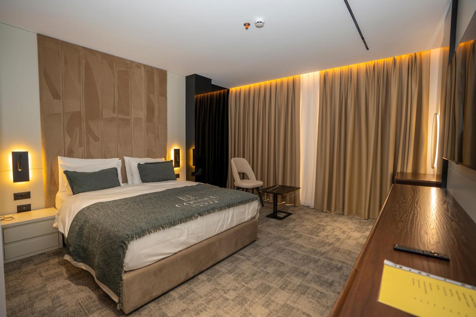 Hotel Consul Shkoder Bagian luar foto