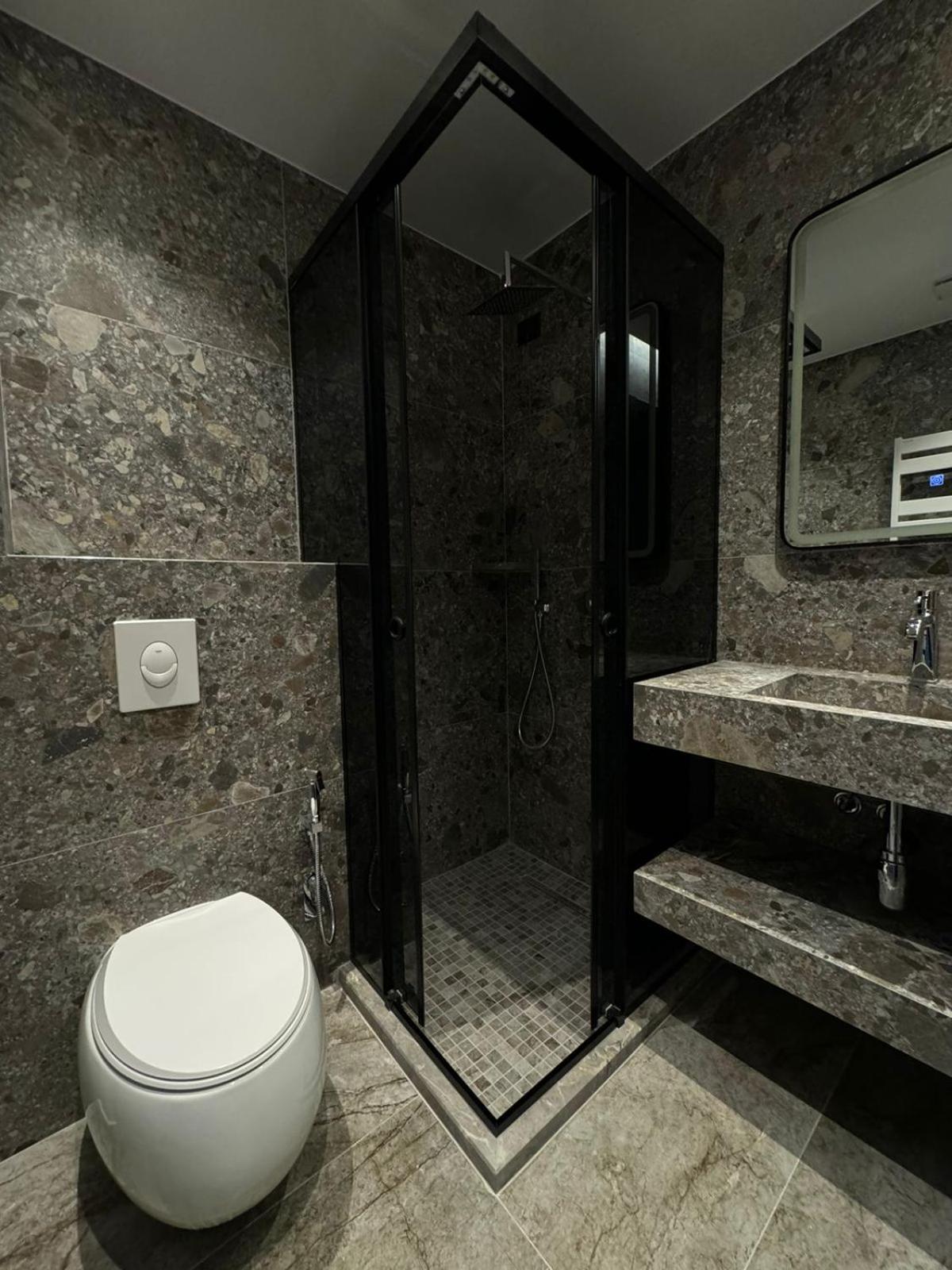 Hotel Consul Shkoder Bagian luar foto